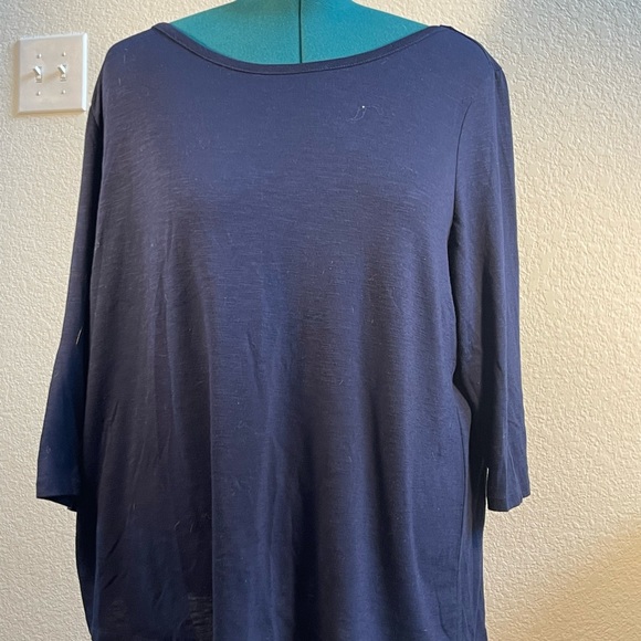 Navy, unique back - Picture 5 of 9